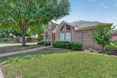 1428 Bregenz Lane, Lewisville TX 75067 - Photo 2