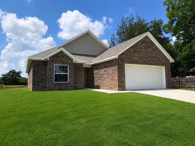 600 Crockett Drive, Cleburne TX 76033