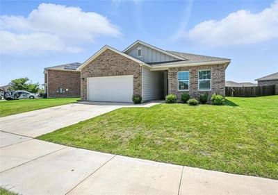 1637 Escondido Drive, Fort Worth TX 76052