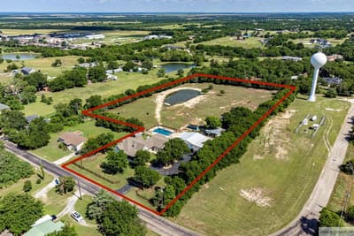 518 E College Street, Gunter TX 75058