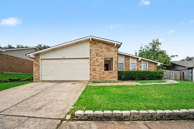 3708 Pinewood Street, Bedford TX 76021