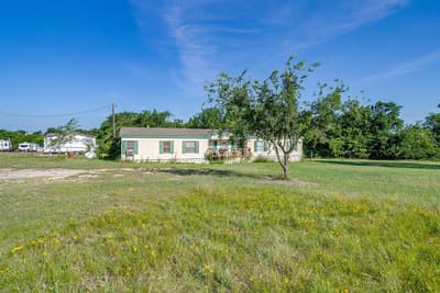 127 Lelon Lane, Springtown TX 76082