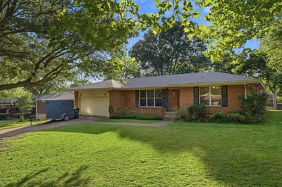 1411 Robin Drive, Sherman TX 75092 - Photo 3