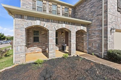 10201 Fox Grove Court, Fort Worth TX 76131 - Photo 2