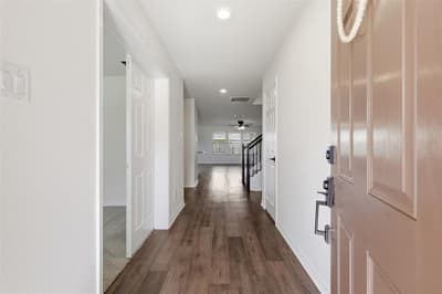 10201 Fox Grove Court, Fort Worth TX 76131 - Photo 4
