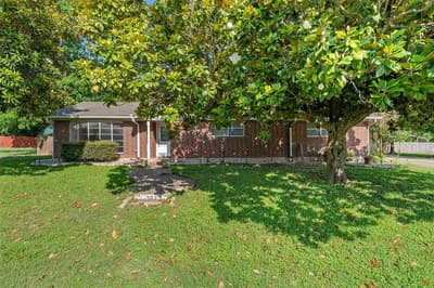 605 N Roberts Street, West TX 76691 - Photo 3