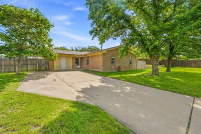 231 Choctaw Drive, Stephenville TX 76401 - Photo 2