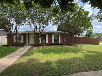2818 Gayle Drive, Garland TX 75044