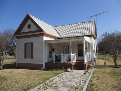 608 N Colorado Street, Whitney TX 76692