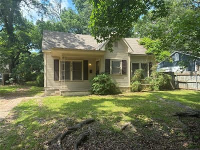 2217 Simpson Street, Paris TX 75460