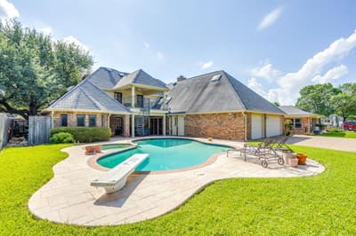2006 Lake Country Drive, Arlington TX 76012 - Photo 2