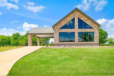 209 Helena Drive, Powderly TX 75473