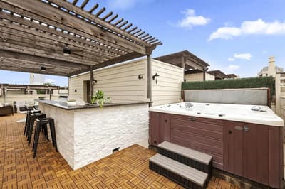 2417 Worthington Street, Dallas TX 75204
