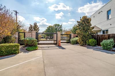 109 Crossroads Circle, Westworth Village TX 76114 - Photo 2