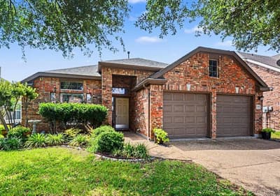 2759 Waterway Drive, Grand Prairie TX 75054