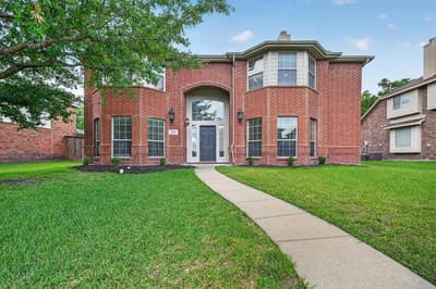 482 Cloverleaf Drive, Lancaster TX 75146