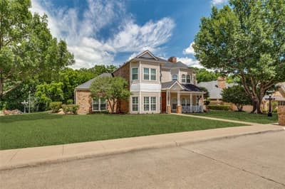 636 Bent Creek Drive, DeSoto TX 75115 - Photo 2