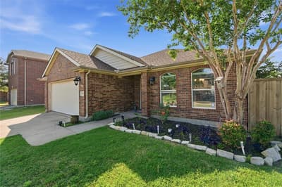 301 Long Prairie Drive, Forney TX 75126 - Photo 3
