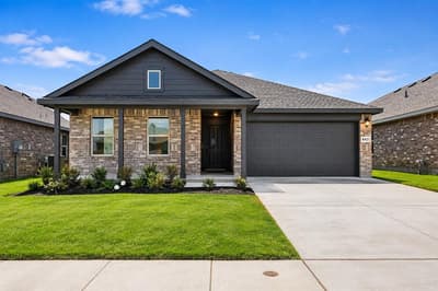 8421 BLUEBONNET BEND Road, Fort Worth TX 76131