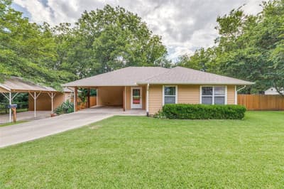 105 Pecan Street, Whitesboro TX 76273