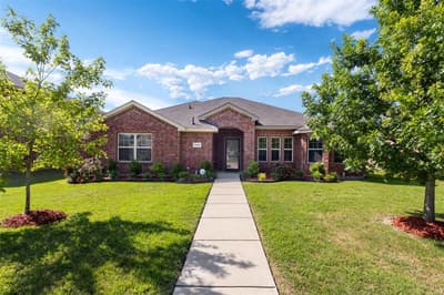 1546 Illinois Avenue, Lancaster TX 75134