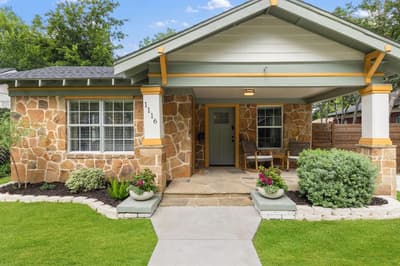1116 S Montreal Avenue, Dallas TX 75208