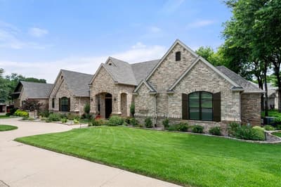 8450 Waterfront Court, Fort Worth TX 76179 - Photo 3