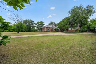 928 E Bear Creek Road, Glenn Heights TX 75154