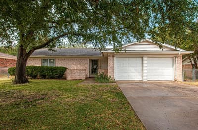 1216 Bryant Street, Benbrook TX 76126 - Photo 3