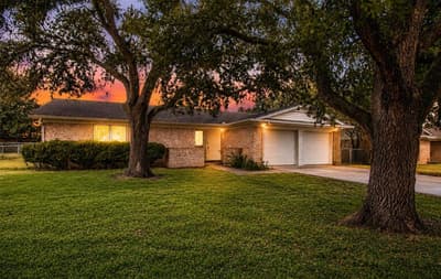 1216 Bryant Street, Benbrook TX 76126