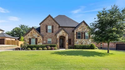 511 Oak Forest Court, Kennedale TX 76060