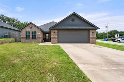 2514 San Gabriel Drive, Granbury TX 76048 - Photo 2
