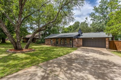 2711 Lone Star Lane, Grapevine TX 76051