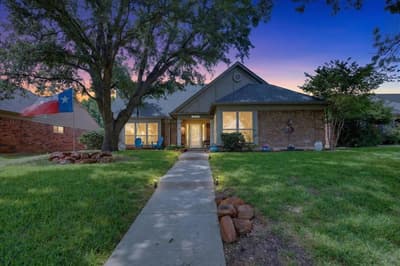 2117 Lavaca Trail, Carrollton TX 75010