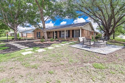 4300 Barcelona Drive, Fort Worth TX 76133 - Photo 2