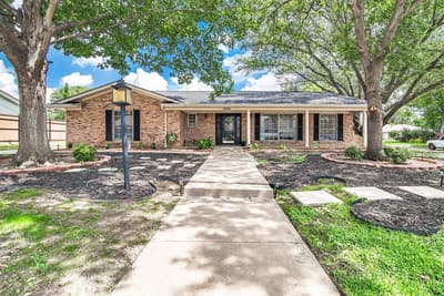 4300 Barcelona Drive, Fort Worth TX 76133