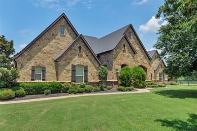 6412 Preferred Drive, Fort Worth TX 76179
