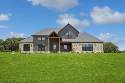 105 Desperado Way, Weatherford TX 76088
