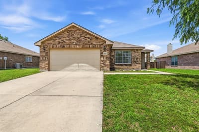 1637 Dream Catcher Way, Krum TX 76249