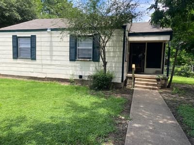 1109 Edwards Circle, Dallas TX 75224