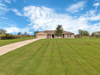 115 Springwood Ranch Loop, Springtown TX 76082 - Photo 2
