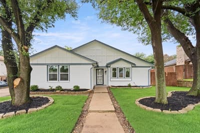 2024 Oakmeadow Street, Bedford TX 76021