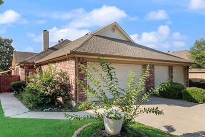 3205 Cape Cod Court, Arlington TX 76017