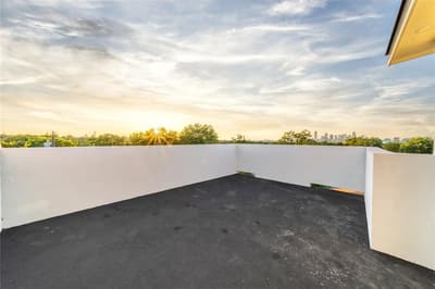 814 Lambert Street, Dallas TX 75203 - Photo 3