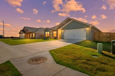 16529 Crossing Circle, Lindale TX 75771