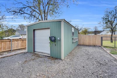 312 W 8th Street, Ferris TX 75125 - Photo 4