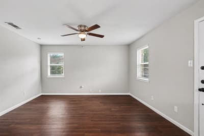809 E Bovell Street, Crowley TX 76036 - Photo 4