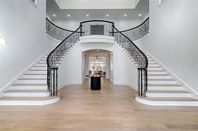 6301 Churchill Way, Dallas TX 75230