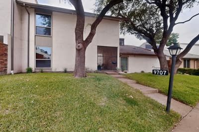 9707 Smokefeather Lane, Dallas TX 75243
