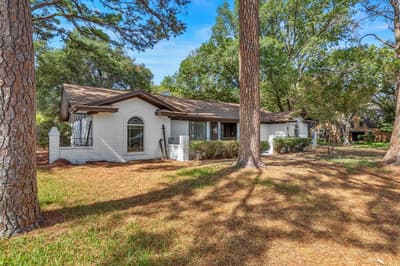 1800 Bois D ARC Drive, Arlington TX 76013